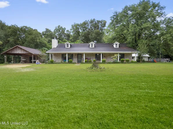 4939 Plantation Rd, Saucier, MS 39574