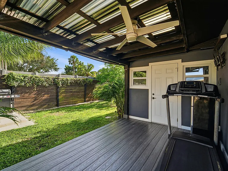2908 NW 48th St — Photo 22