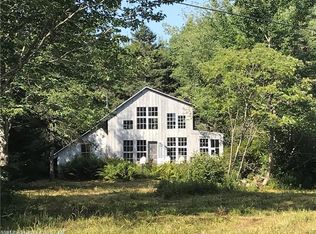 39 Beach Point Rd, Saint George, ME 04860
