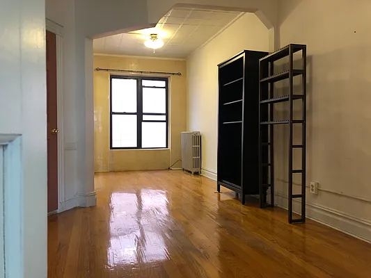 Rented by Bond New York | media 18