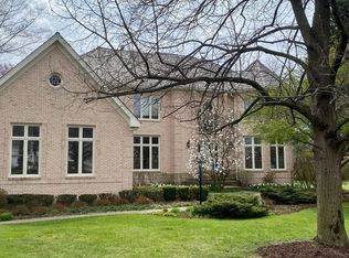 5900 Finch Ln, Long Grove, IL 60047