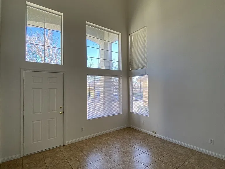 10321 Pompei Pl — Photo 4