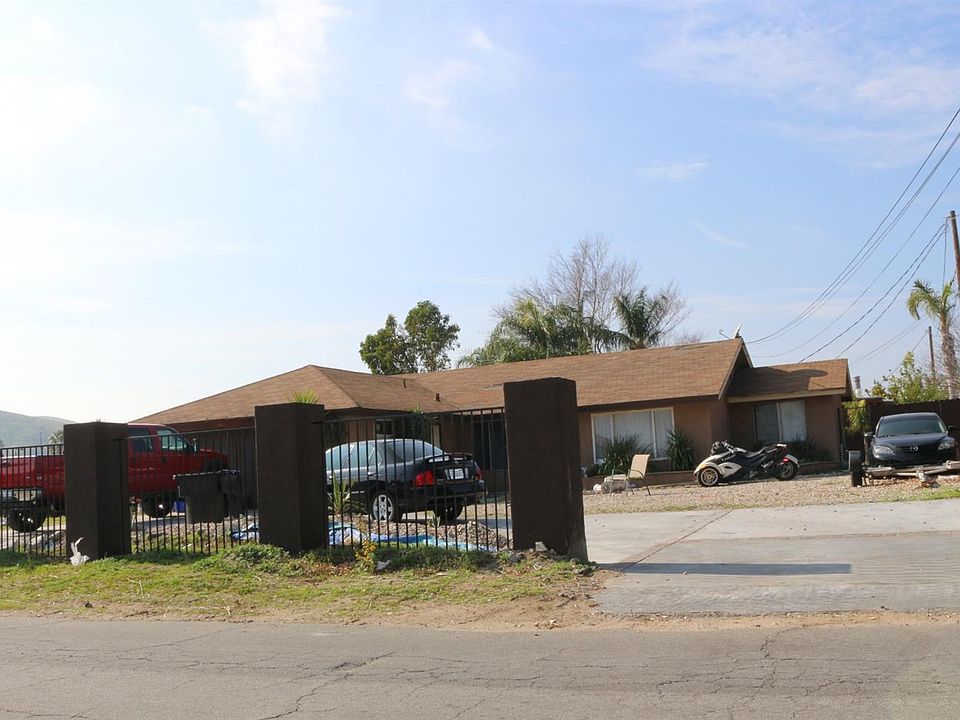 2nd image of 4156 Mountain Dr
