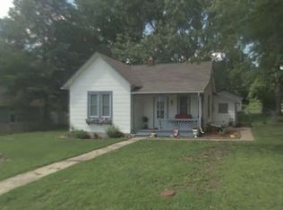 838 Limit St, Leavenworth, KS 66048