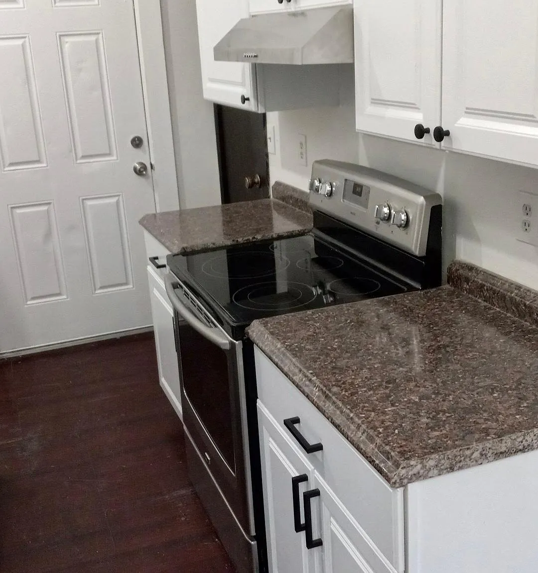 354 Lakewood Rd — Photo 3