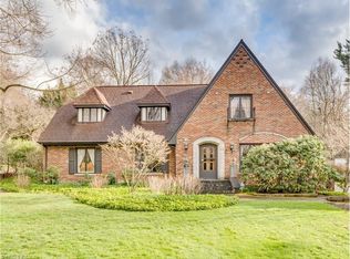 2110 Ridgewood Rd, Akron, OH 44313