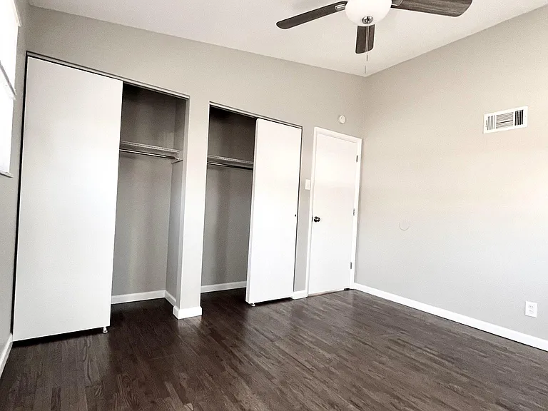 4235 Tholozan Ave #B — Photo 14