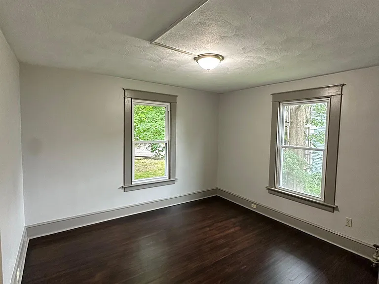 69 Burlington Ave #2 — Photo 8