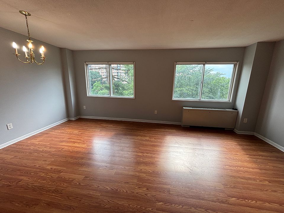 1st image of 1121 University Blvd W APT 307