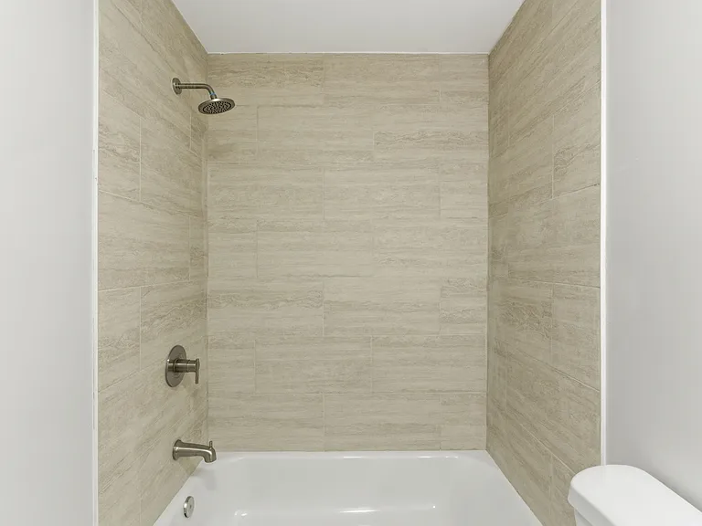 2427 Ashland Ave — Photo 20