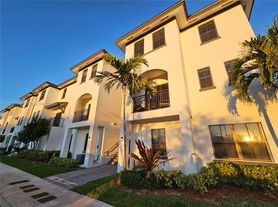 15520 SW 136th St, Miami, FL