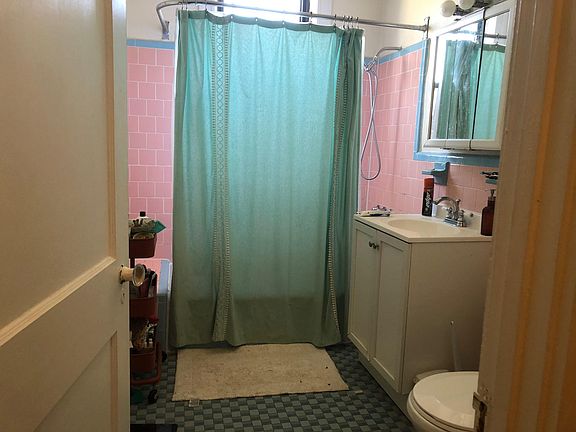 4th image of 121 Babcock St #32G