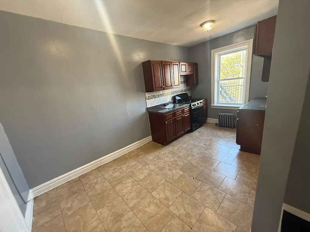 2 bed, $1,650 — Photo 4