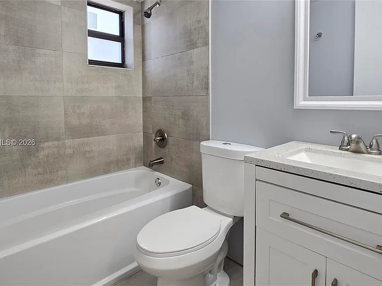 50 W 28th St #52 — Photo 4