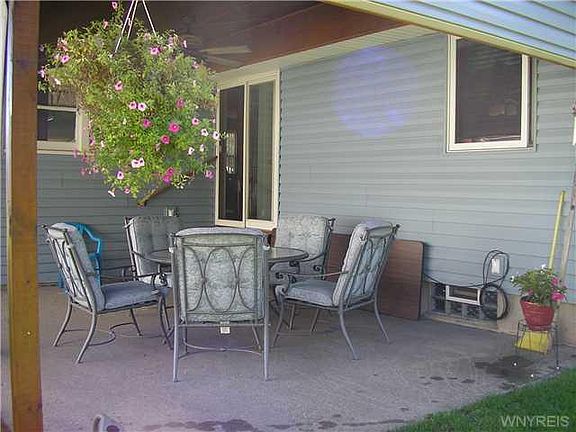 4th image of 188 Burkhardt Ave