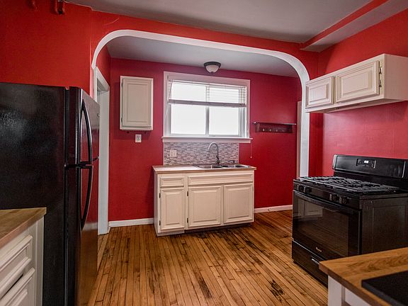 4th image of 1621 Leverette St APT 1