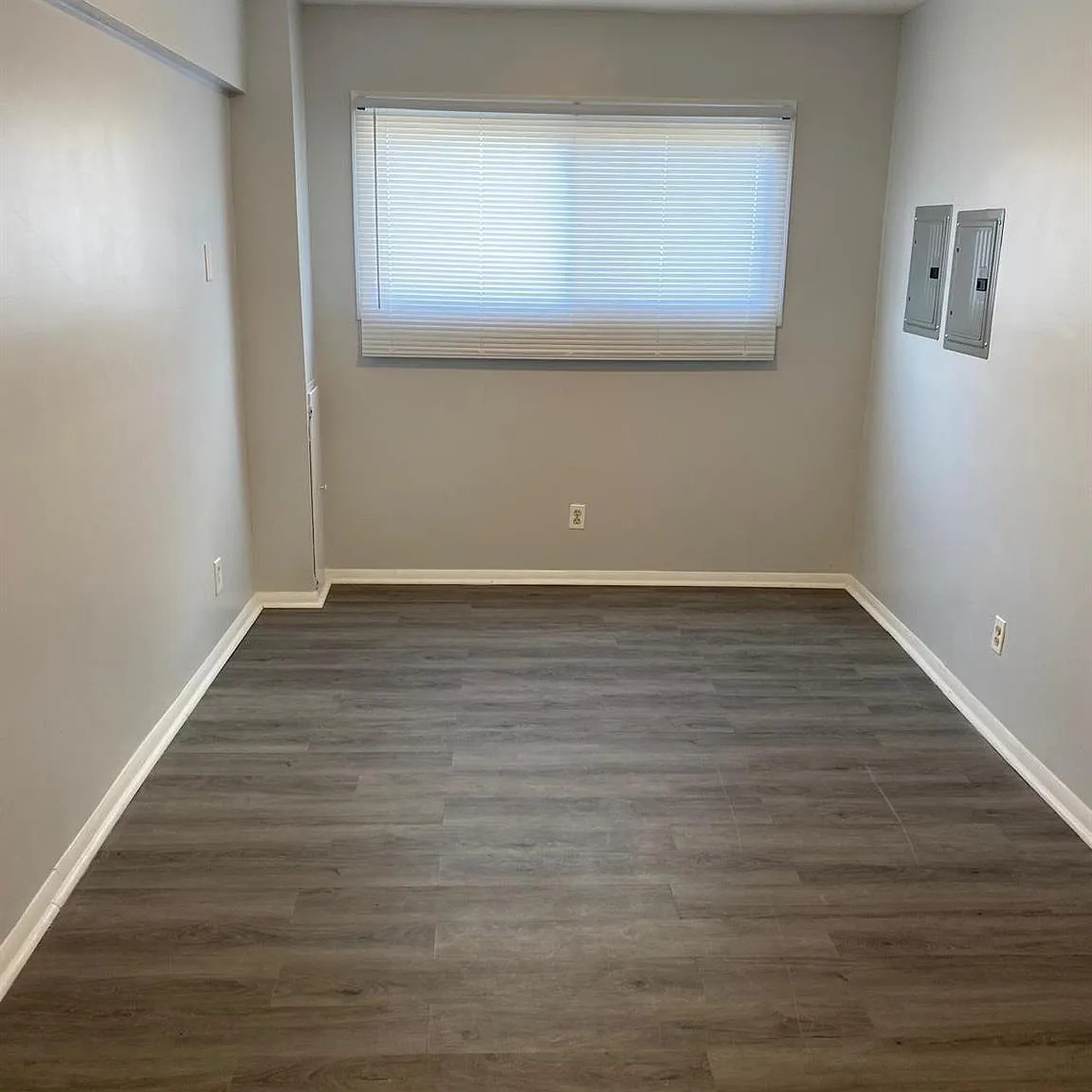 Studio, 1.0 bath, 650 sqft, $1,800 — Photo 1