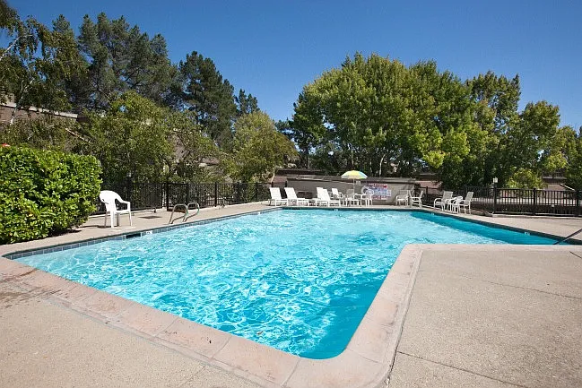 2055 Ascot Dr #107 — Photo 15