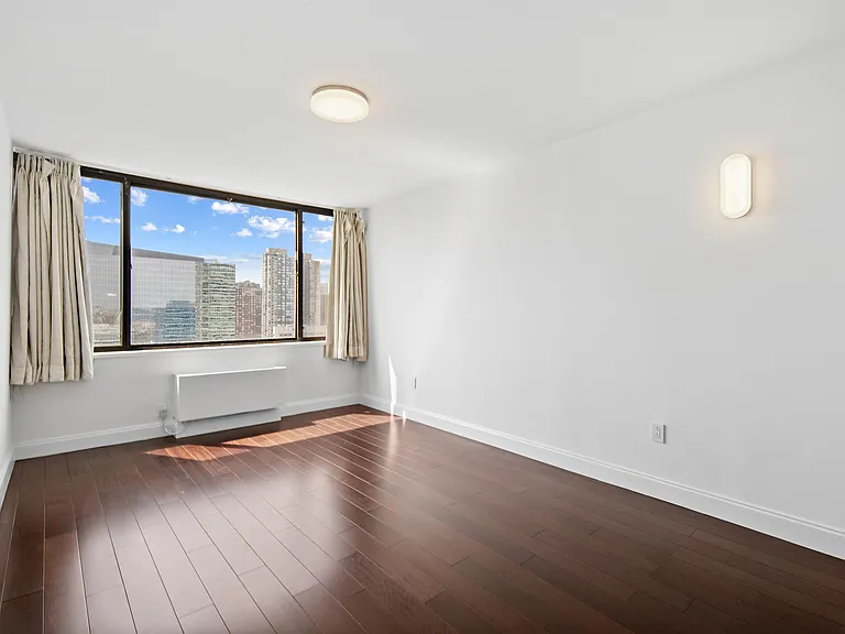 45 River Dr S #3205 — Photo 16