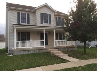 917 Perry Ln, Normal, IL 61761