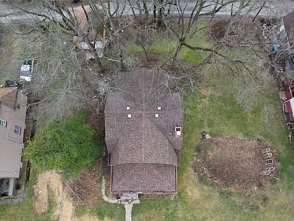 3rd image of 1731 Leishman Ave
