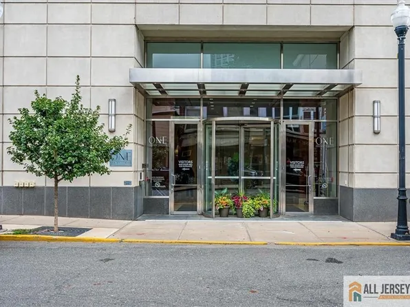 1 Spring St Unit 1405, New Brunswick, NJ 08901