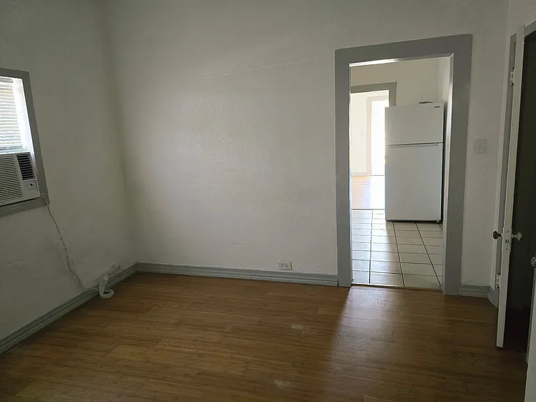 108 W Church Ave #B — Photo 5