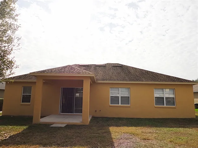 3828 Alamanda Hills Ln — Photo 19