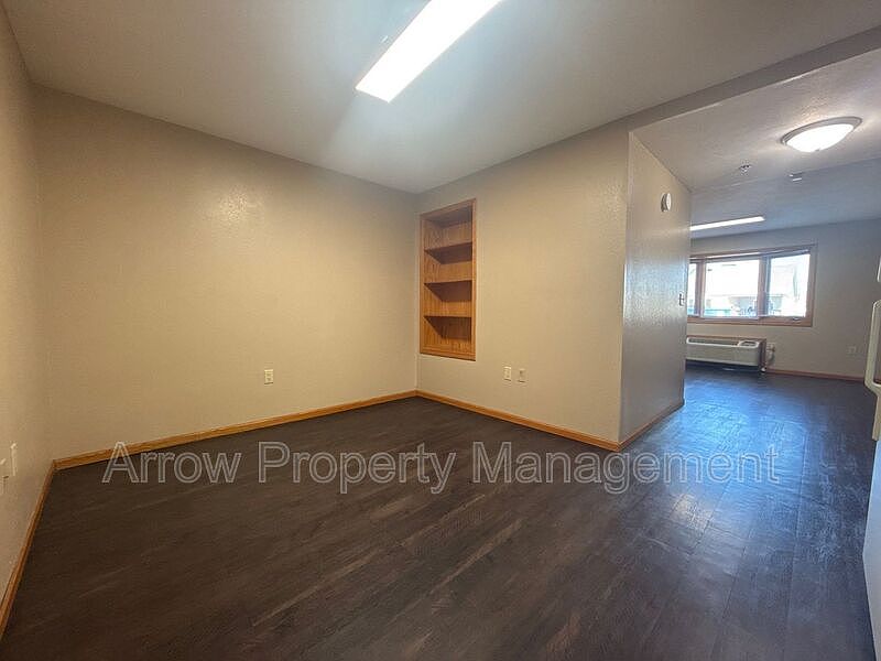 1st image of 150 Poppe Dr APT 13