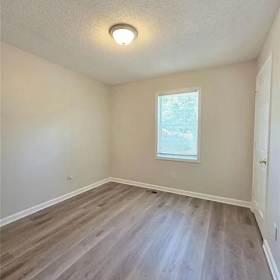 232 Hampton Dr — Photo 20