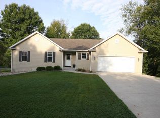 223 Phoenix Ct, Plainwell, MI 49080