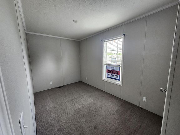 5th image of 1 Sparrow Hill Dr #323