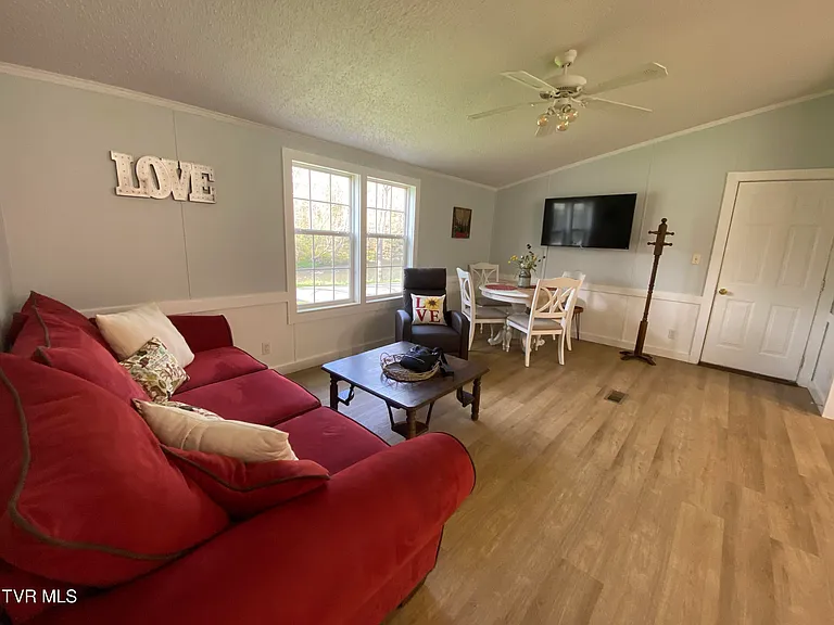 21570 Alvarado Rd — Photo 16