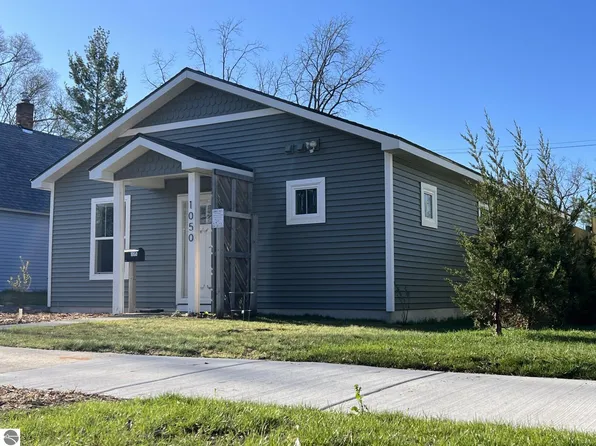 1050 Webster St, Traverse City, MI 49686