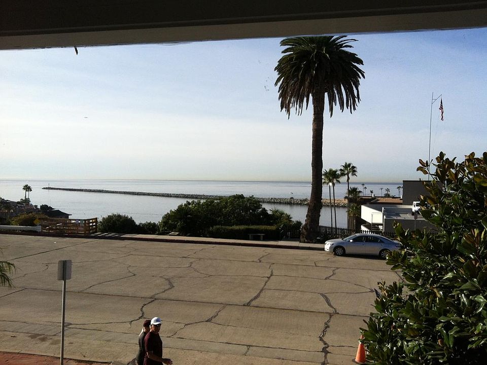 2nd image of 2524 Ocean Blvd APT A