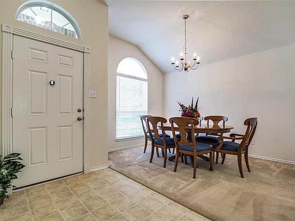 4th image of 16018 Spinnaker Dr