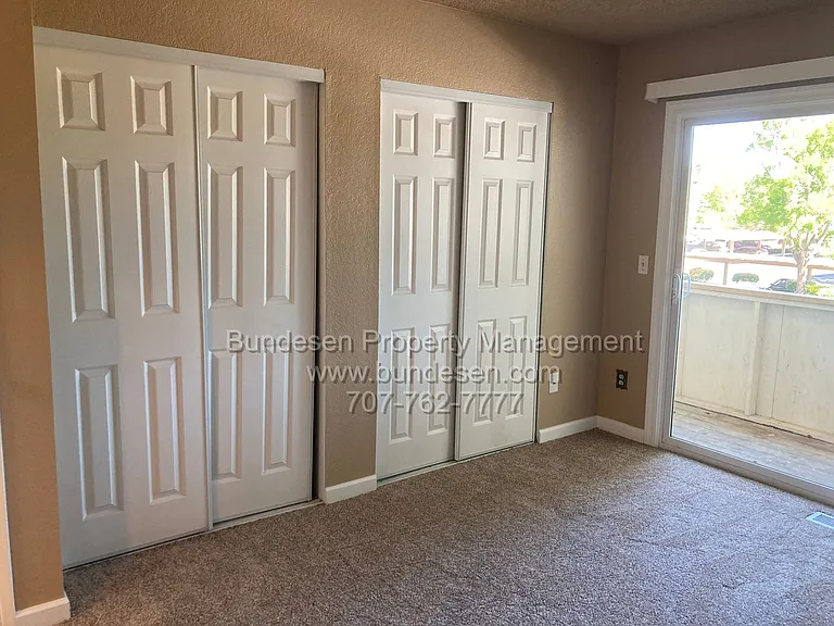 465 Enterprise Dr — Photo 18