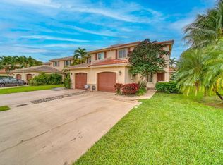 16394 SW 75th St, Miami, FL 33193