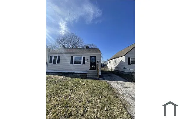 2541 Atwood Ter photo 1