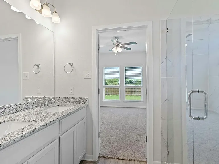 1214 Carnaby Dr — Photo 21