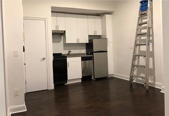 Rented by CPG Residential LLC | media 21