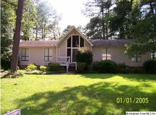 424 10th Ct, Pleasant Grove, AL 35127