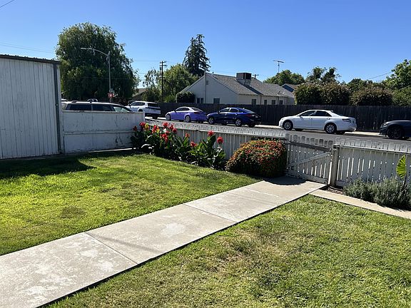 4th image of 517 Dawn Dr