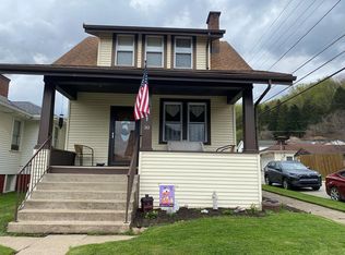 30 2nd St, Beech Bottom, WV 26030