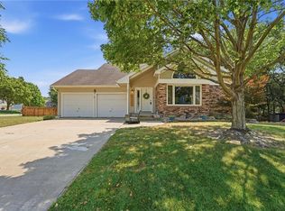 1227 NE 102nd Ct, Kansas City, MO 64155