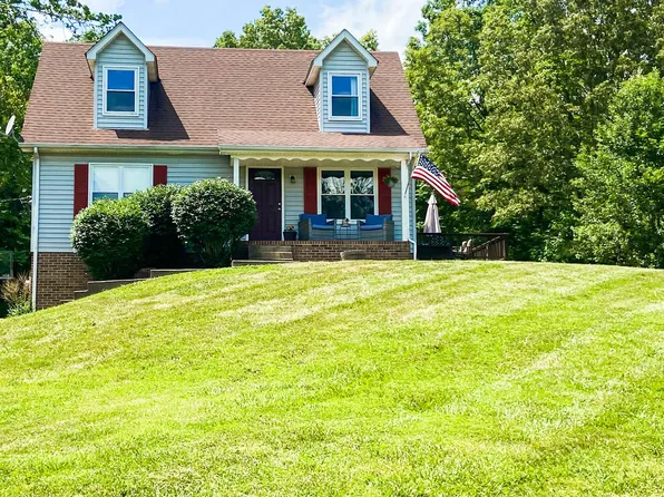 3590 Moore Hollow Rd, Woodlawn, TN 37191