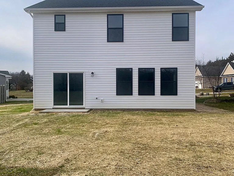 170 Settlers Way — Photo 3