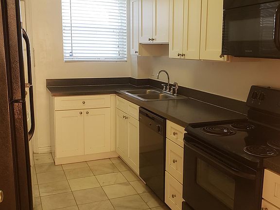 4th image of 2762 Vernon Ter APT 1