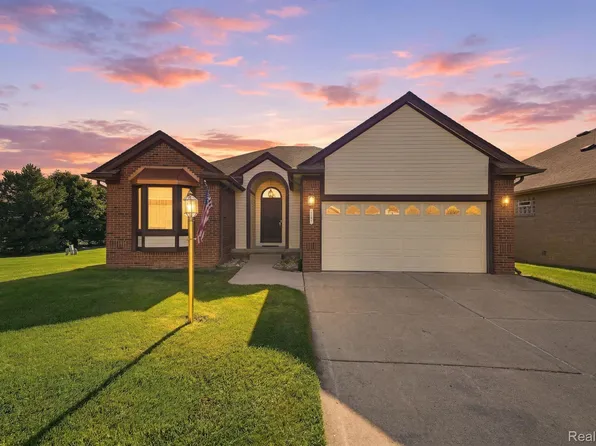 36464 Perfecta Ct, Clinton Township, MI 48035