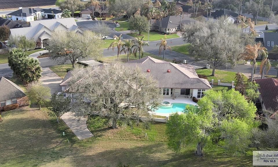 1st image of 5425 Palm Valley Dr N